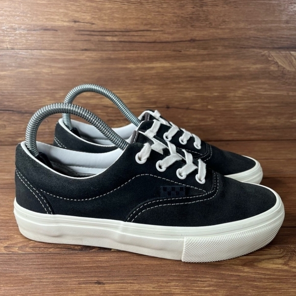 Youth size 5 big boys vans shoes - Picture 10 of 10